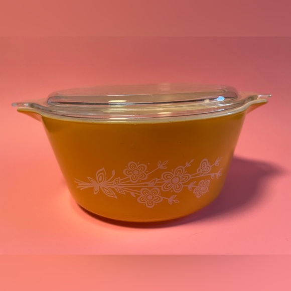 Vintage Pyrex 473 Casserole Bowl with Lid 470 Butterfly Gold 1 Qt - USA made - Picture 1 of 6